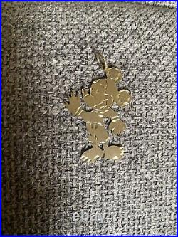 10k disney mickey mouse pendant