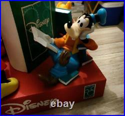 BIG Disney Store Display Mickey Minnie Pooh Piglet Goofy Donald Mouse Works Wow