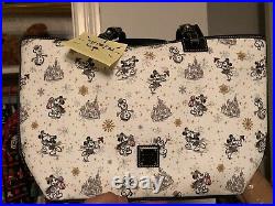 BNWT Disney Dooney & and Bourke Holiday Tote Christmas Minnie Mickey Mouse