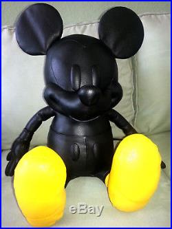 COACH X DISNEY Leather 26 MEDIUM MICKEY MOUSE DOLL Collectible LIMITED EDITION