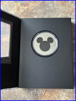 Disney Agoro 1/2oz of silver Mickey Mouse From New Zealand Mint