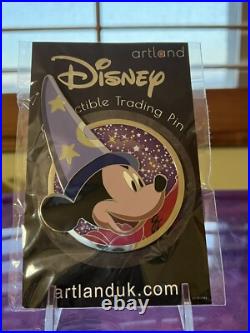 Disney Artland Signature Series Mickey Mouse Sorcerer pin Disney Artland Signature Series Mickey Mouse Sorcerer pin