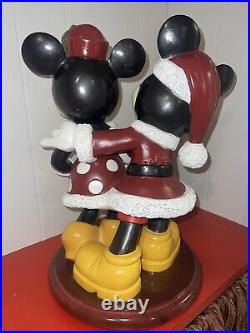 Disney Christmas Mickey Mouse Minnie Large Cookie Holder Plate Removeable