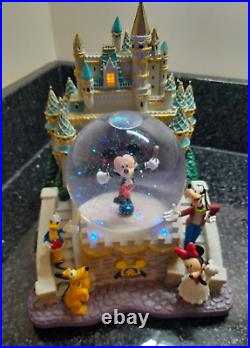 Disney Disneyana Store Mickey Mouse Castle Musical & Light Up Snow Globe Boxed