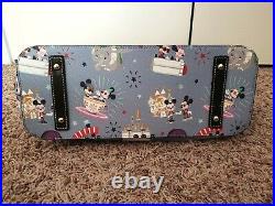 Disney Dooney & Bourke Mickey Minnie Hipster Attractions blue bag purse tote