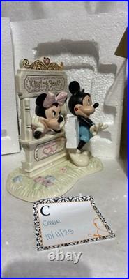 Disney Lenox Minnie And Mickey Mouse Kisses For Mickey Figurine NIB