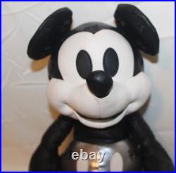 Disney Memories Mickey Mouse Steamboat Plush January Ltd Ed Series 1 /12