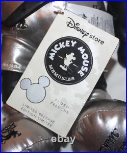 Disney Memories Mickey Mouse Steamboat Plush January Ltd Ed Series 1 /12