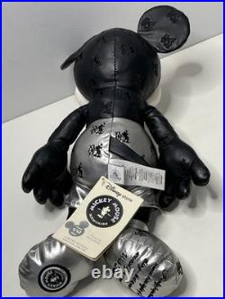 Disney Memories Mickey Mouse Steamboat Plush January Ltd Ed Series 1 /12