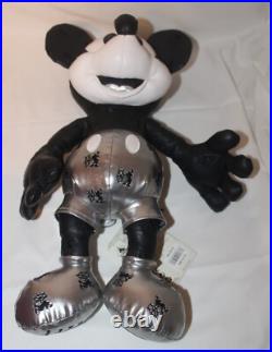 Disney Memories Mickey Mouse Steamboat Plush January Ltd Ed Series 1 /12