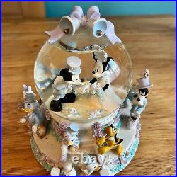 Disney Mickey Minnie Mouse Wedding Ceremony March Le Musical Snowglobe Figure