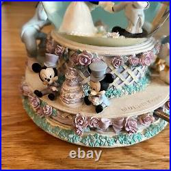 Disney Mickey Minnie Mouse Wedding Ceremony March Le Musical Snowglobe Figure