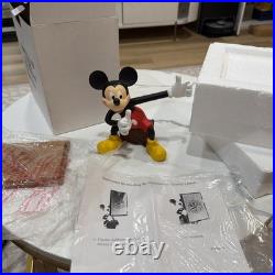 Disney Mickey Mouse Figurine Statue Disney Theme Park Resort (1990's Vintage)