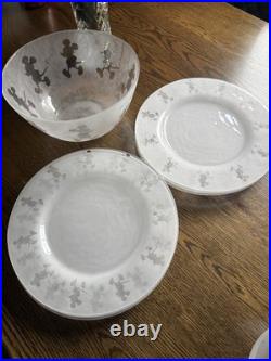 Disney Mickey Mouse Glass Dinner Plate Set From Disneyland Paris