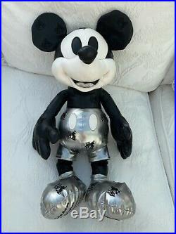 Disney Mickey Mouse MEMORIES RARE SOLD OUT January Plush Pristine Condition