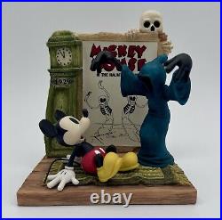 Disney Mickey Mouse in the Haunted House by Enesco collectable figurine 1991