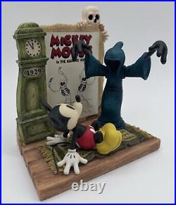 Disney Mickey Mouse in the Haunted House by Enesco collectable figurine 1991