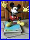 Disney_Mickey_Mouse_on_Book_Statue_by_Master_Replicas_Big_Fig_01_vfr