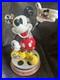 Disney_Mickey_Mouse_s_Magical_Moments_Sculpture_Bradford_Exchange_01_rhwo