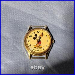Disney Mickey Mouse watch. V515-6000 A1
