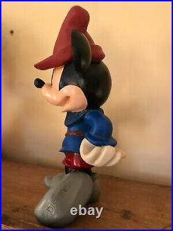 Disney Pair Mickey & Minnie Brave Little Tailor Statues Big Fig