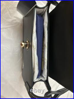 Disney Parks 2025 Mickey Mouse Crossbody Bag Purse Dooney & Bourke New Disney Parks 2025 Mickey Mouse Crossbody Bag Purse Dooney & Bourke New