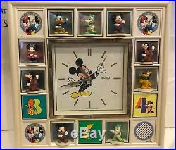Disney & Seiko Mickey Mouse Disney Singing & Automated Clock. 16 X 16.5 Rare