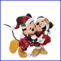 Disney Showcase Christmas Mickey and Minnie Mouse Figurine