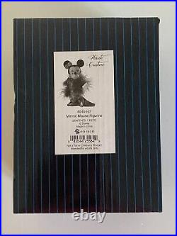 Disney Showcase Haute Couture De Force Mickey Mouse & Minnie Mouse 4045447/8