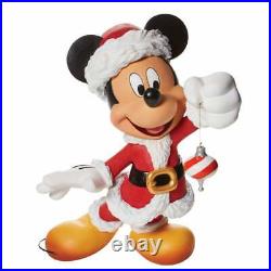 Disney Showcase Santa Mickey Couture de Force Figurine 6009029