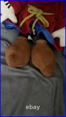 Disney Store Exclusive Limited Edition Mickey Mouse Sorcerer's Apprentice. Newz Disney Store Exclusive Limited Edition Mickey Mouse Sorcerer's Apprentice. Newz