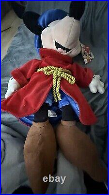 Disney Store Exclusive Limited Edition Mickey Mouse Sorcerer's Apprentice. Newz Disney Store Exclusive Limited Edition Mickey Mouse Sorcerer's Apprentice. Newz
