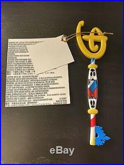 Disney Store Mickey Mouse KEY 2019 D23 Expo Exclusive LE Limited Edition