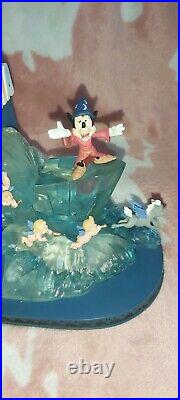 Disney Traditional Showcase Mickey Mouse Fantasia 3d Marquee Figure limited