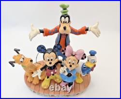 Disney Traditions Showcase The Gang's All Here Mickey Mouse And Friends 4056752