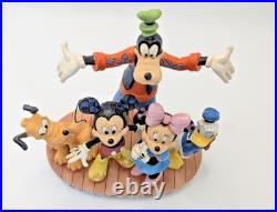Disney Traditions Showcase The Gang's All Here Mickey Mouse And Friends 4056752