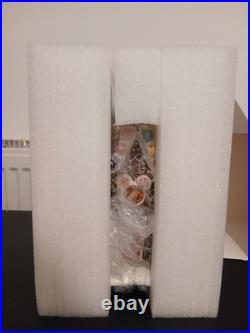 Enesco Disney Village Mickey Mouse's Gingerbread House Figurine Disney