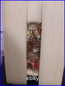 Enesco Disney Village Mickey Mouse's Gingerbread House Figurine Disney