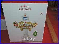 Hallmark DISNEY Oh What Fun! Mickey Mouse North Pole TREE TOPPER NEW Never Used