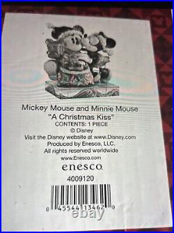 Jim Shore Disney Traditions A Christmas Kiss Mickey & Minnie Mouse 6.5