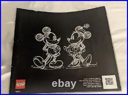 LEGO Art Two Sets of 31202 to Create Disney's Mickey & Minnie Mouse