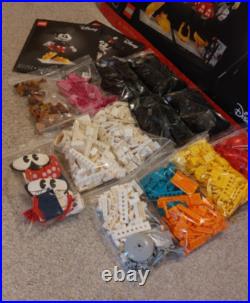 LEGO Disney Mickey Mouse & Minnie Mouse 43179 Retired Set (Boxed & Complete) LEGO Disney Mickey Mouse & Minnie Mouse 43179 Retired Set (Boxed & Complete)