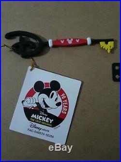Limited Edition MICKEY MOUSE 90TH BIRTHDAY Disney Store key New with tag Rare