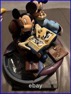 Mickey & Minnie Mouse Photo Album Statue