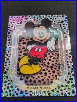 Mickey Mouse /101 Black & White Speckle Refractor Topps 2024 Disney Chrome 2024