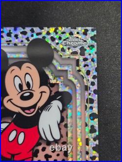 Mickey Mouse /101 Black & White Speckle Refractor Topps 2024 Disney Chrome 2024
