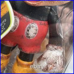 Mickey Mouse'Distressed' Hikari Collector Figure Funko. 500 Ltd Ed. Disney Mickey Mouse'Distressed' Hikari Collector Figure Funko. 500 Ltd Ed. Disney