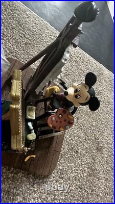 Mickey Mouse MM Self Portrait Collection Limited Edition Disney world