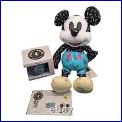 Mickey Mouse Memories 9/12 September Set Pin Mug Plush NWT Limited Edition Mickey Mouse Memories 9/12 September Set Pin Mug Plush NWT Limited Edition