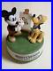 Mickey_Mouse_Pluto_Music_Box_March_Disney_01_qet